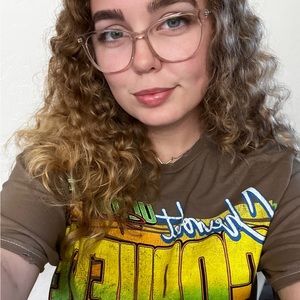 Meet your Posher, Aimee